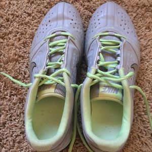 SOLD 👟🏃‍♀️Nike Running Shoes 👟 🏃‍♀️